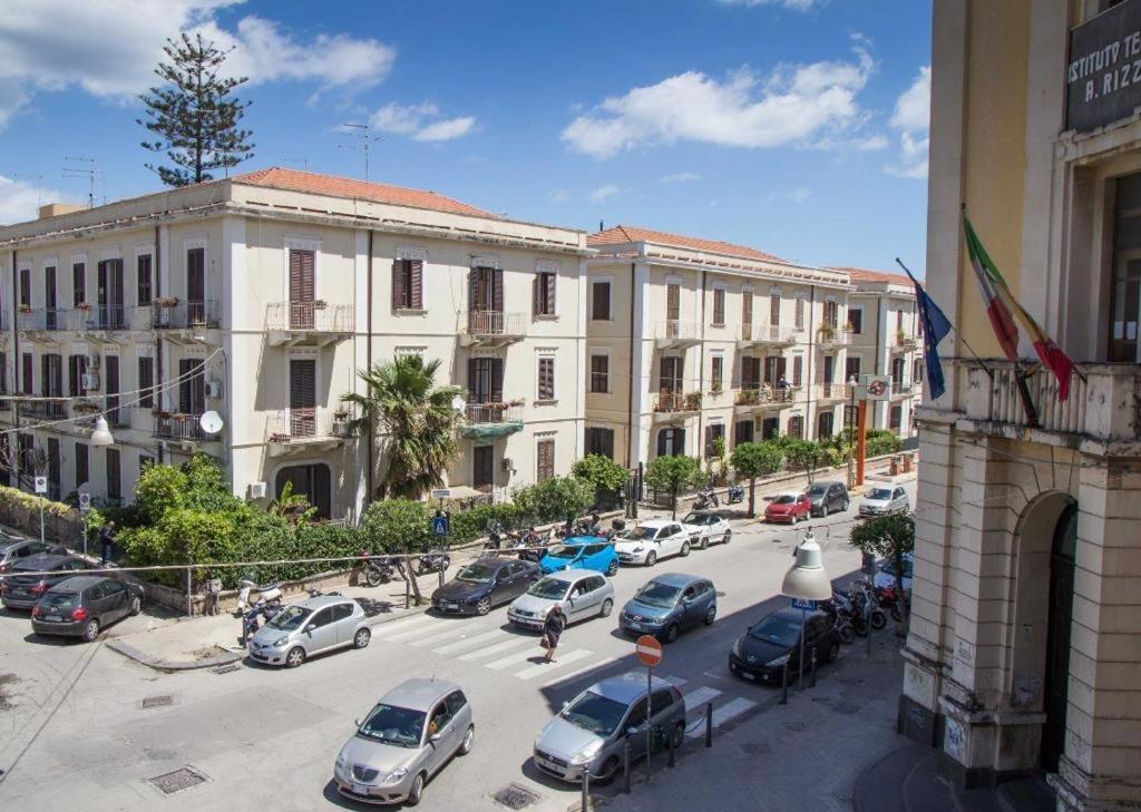 Casa Vacanze L'Altra Diaz Syrakus Exterior foto