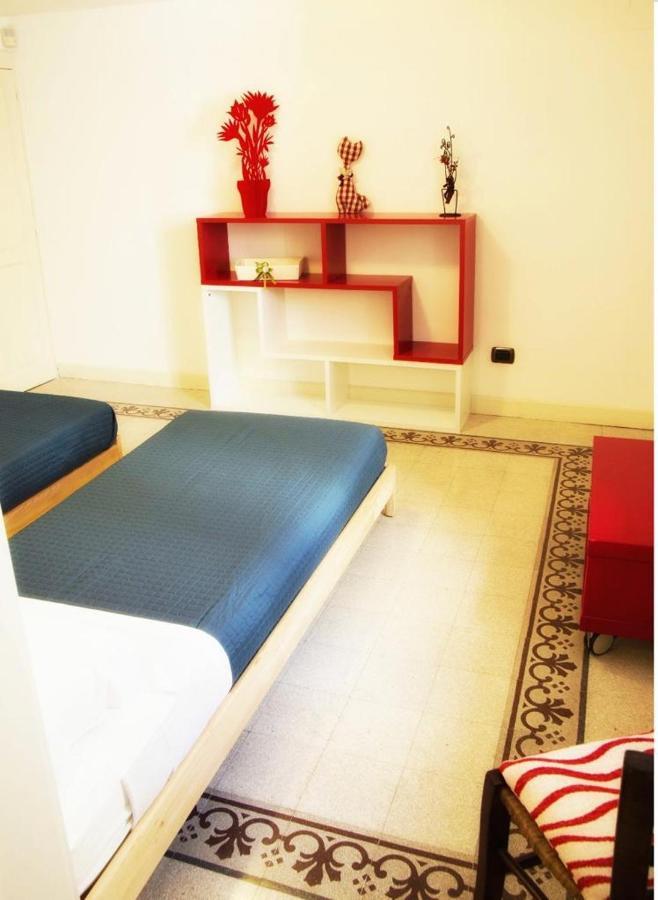 Casa Vacanze L'Altra Diaz Syrakus Exterior foto